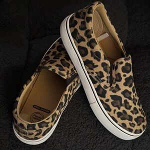 Wonder Nation Animal Print Slip-On Shoes